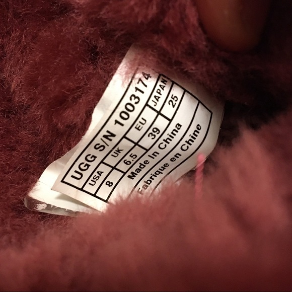 Ugg Bow Boots - Picture 3 of 8